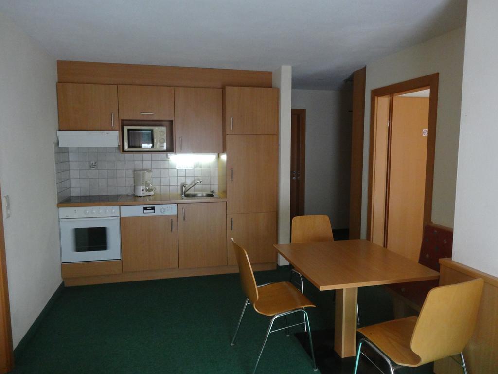 Koeflerhof Appartements Sankt Leonhard im Pitztal Rom bilde